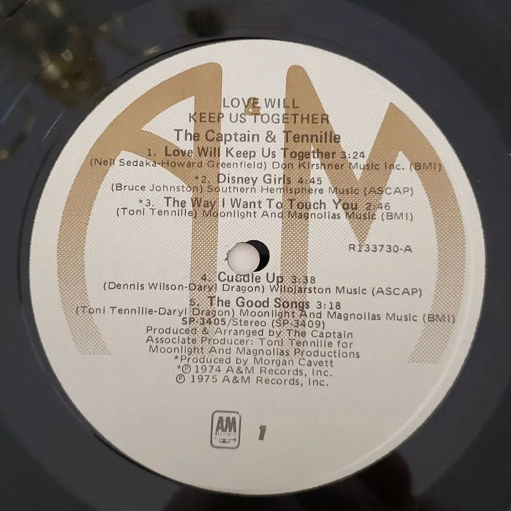 Captain & Tennille "Love Will Keep Us Together" Vinyl LP 33 RPM (1975) - Picture 5 of 7